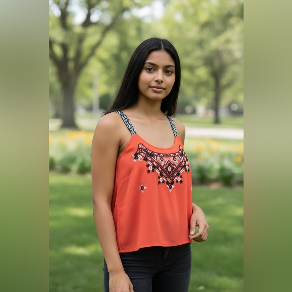 (XHILIRATION) Aztec tank top